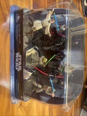 Disney Parks Star Wars Jedi vs. Sith New in Box
